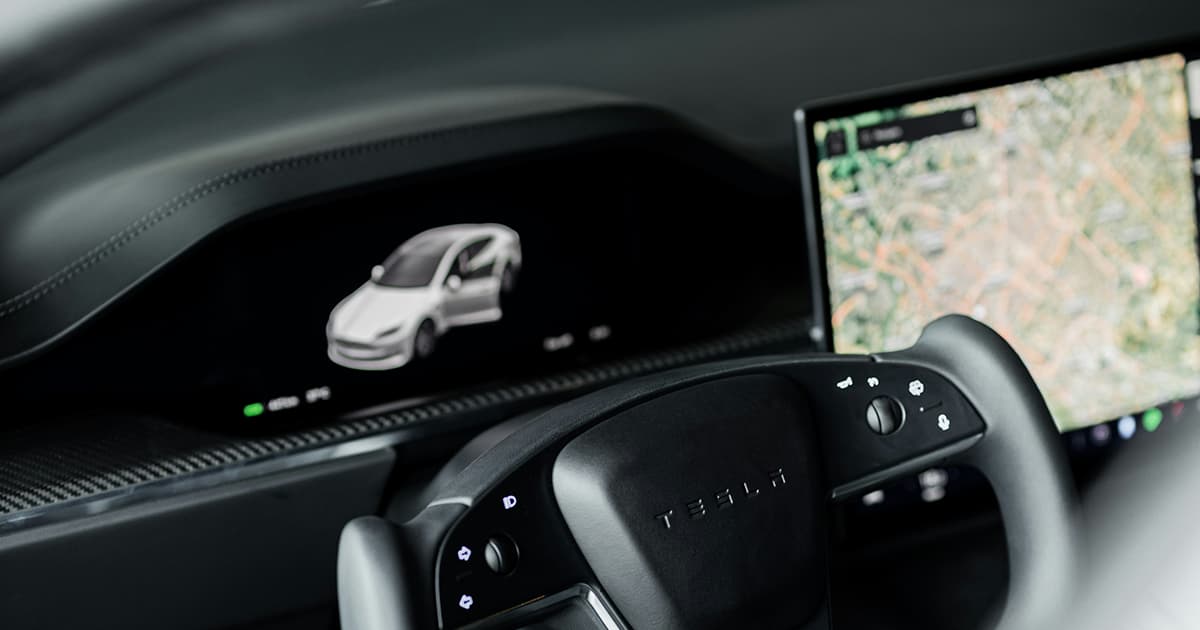 Android Auto su una Tesla