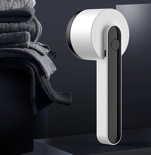 NowGo Fluff Remover Maxawei Black and White