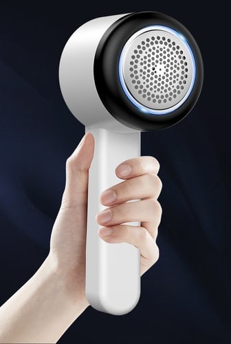 NowGo Fluff Remover Maxawei Black and White