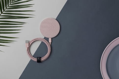 Native Union Wireless Charger Pink