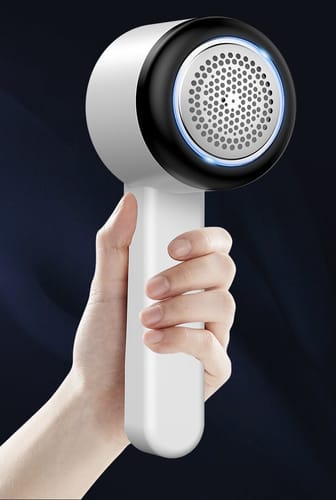 NowGo Fluff Remover Maxawei Black and White